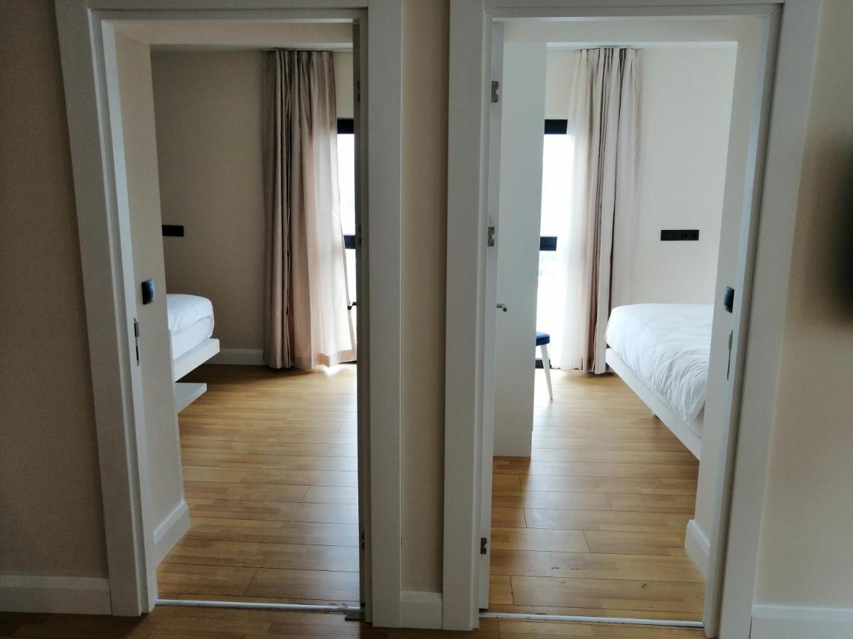 Orbi Twin Towers Batumi Aparthotel Exterior photo