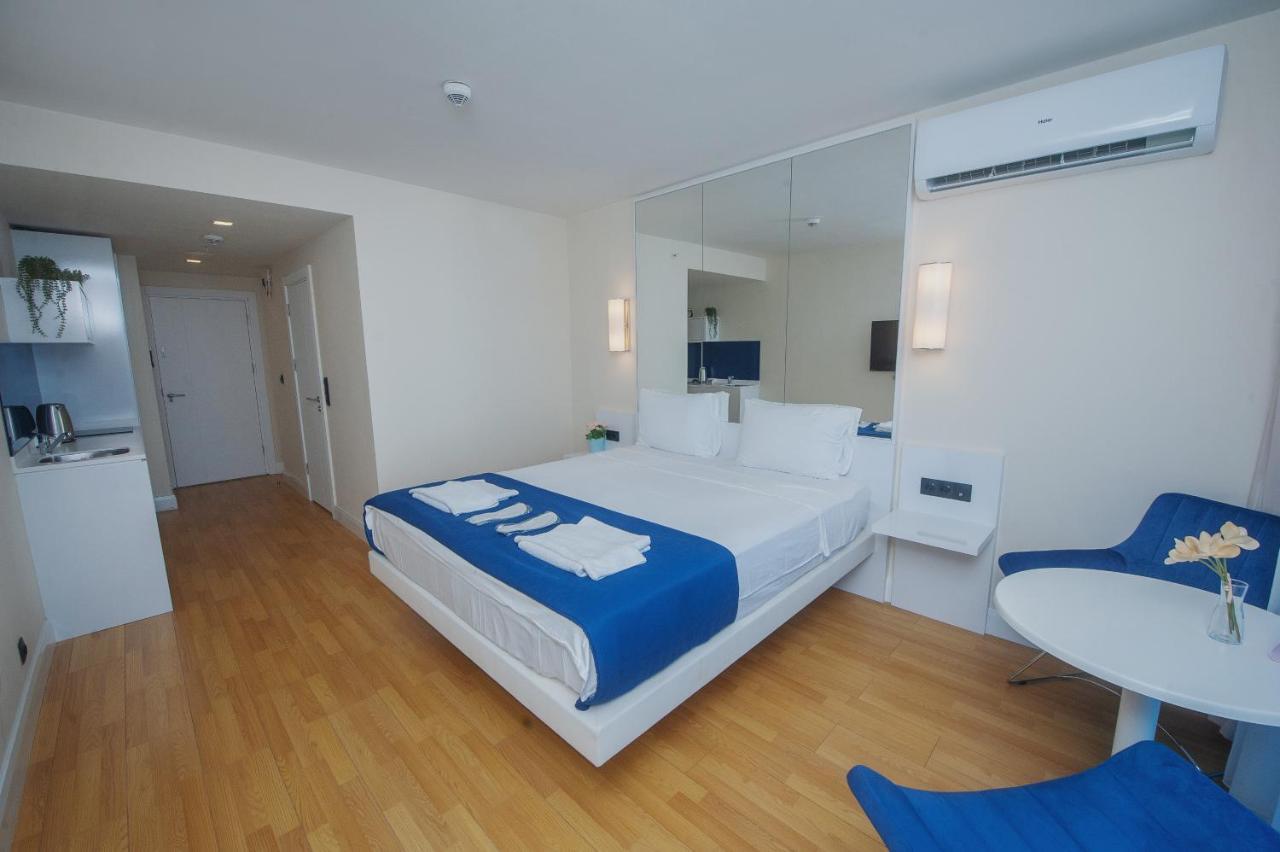 Orbi Twin Towers Batumi Aparthotel Exterior photo